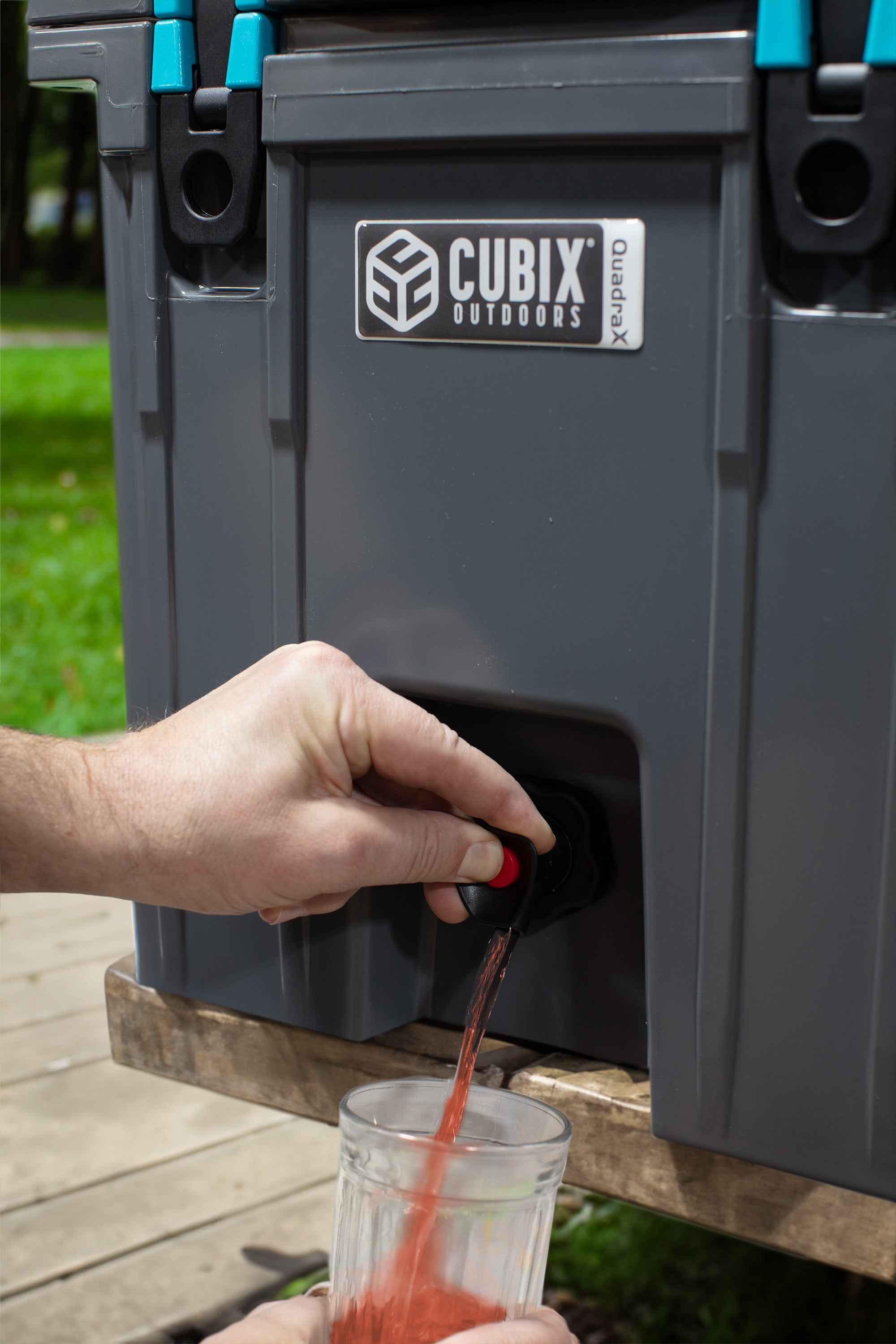 5 Gallon, 2-in-1 Beverage Dispenser/Cooler - QuadraX Hard Cooler
